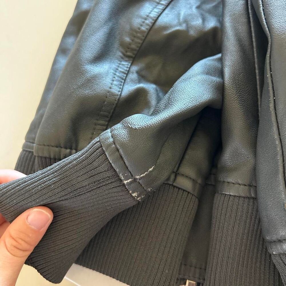 Unbranded Men's Black and Grey Jacket - Picture 8 of 8